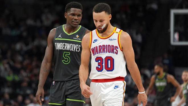 九游官方网站-库里36分美国逆转塞尔维亚进决赛视频