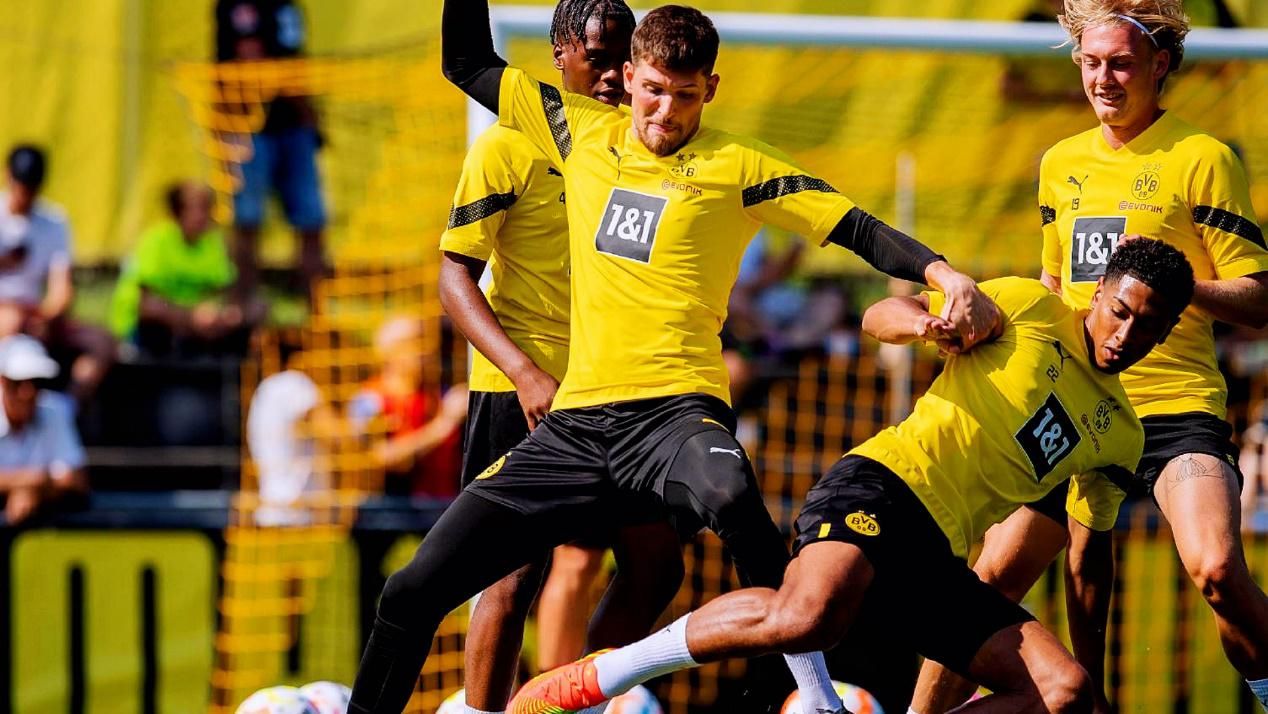 九游官网官方入口-米卢重回国足任主帅