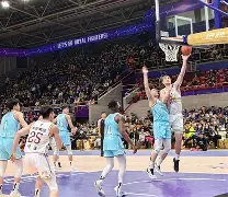 北京男篮客场失利,战绩止步四连败的原因