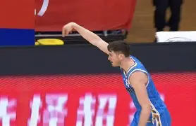 北京男篮客场失利,战绩止步四连败的原因