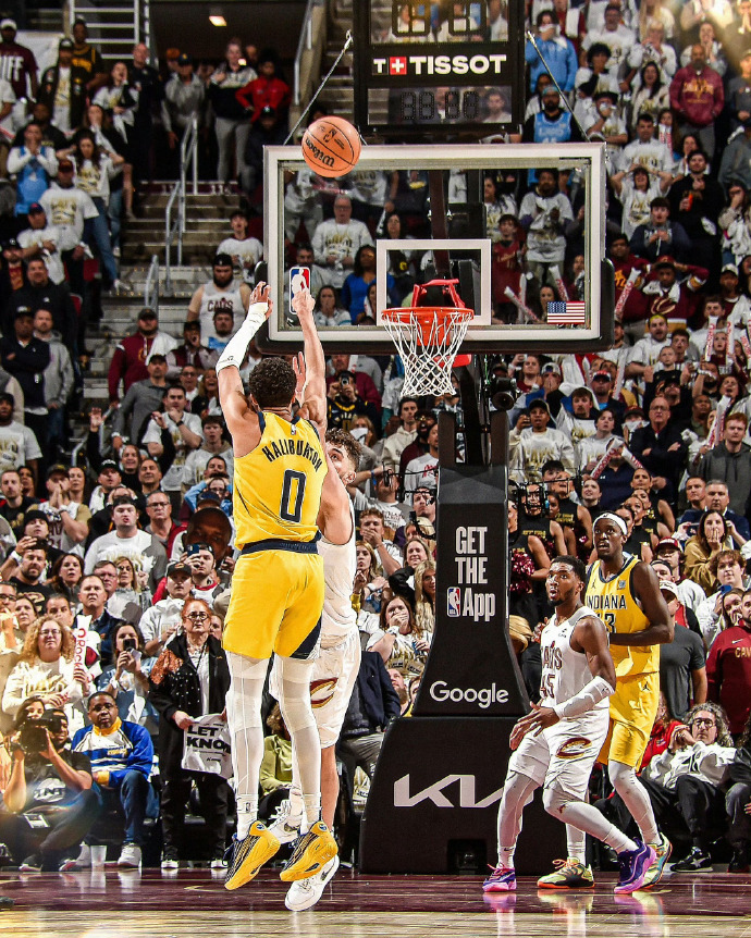 爵士米切尔打什么位置