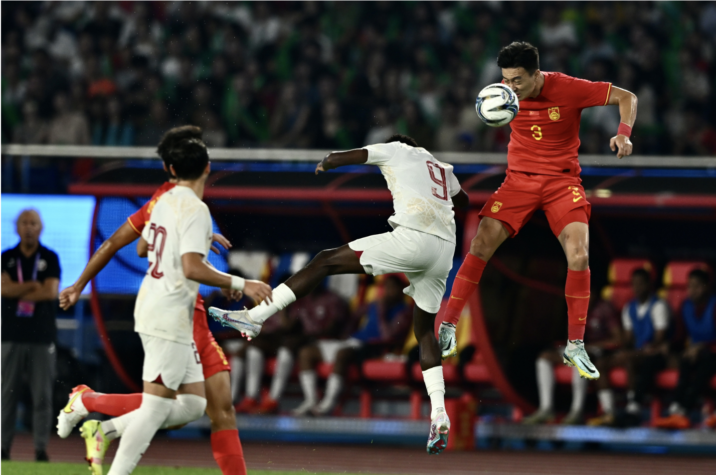 足球比赛技战术的运用和分析