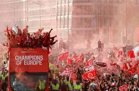 利物浦纪念足球