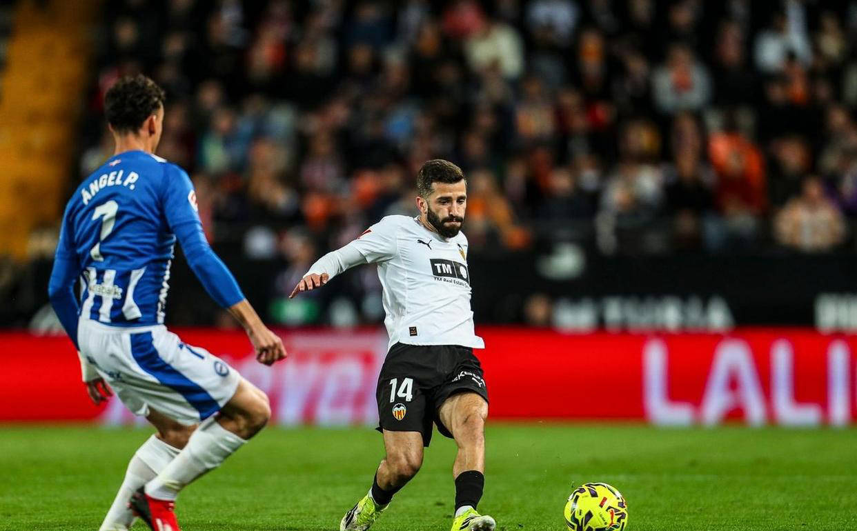 瓦伦西亚击败塞维利亚,取得胜利是哪一年